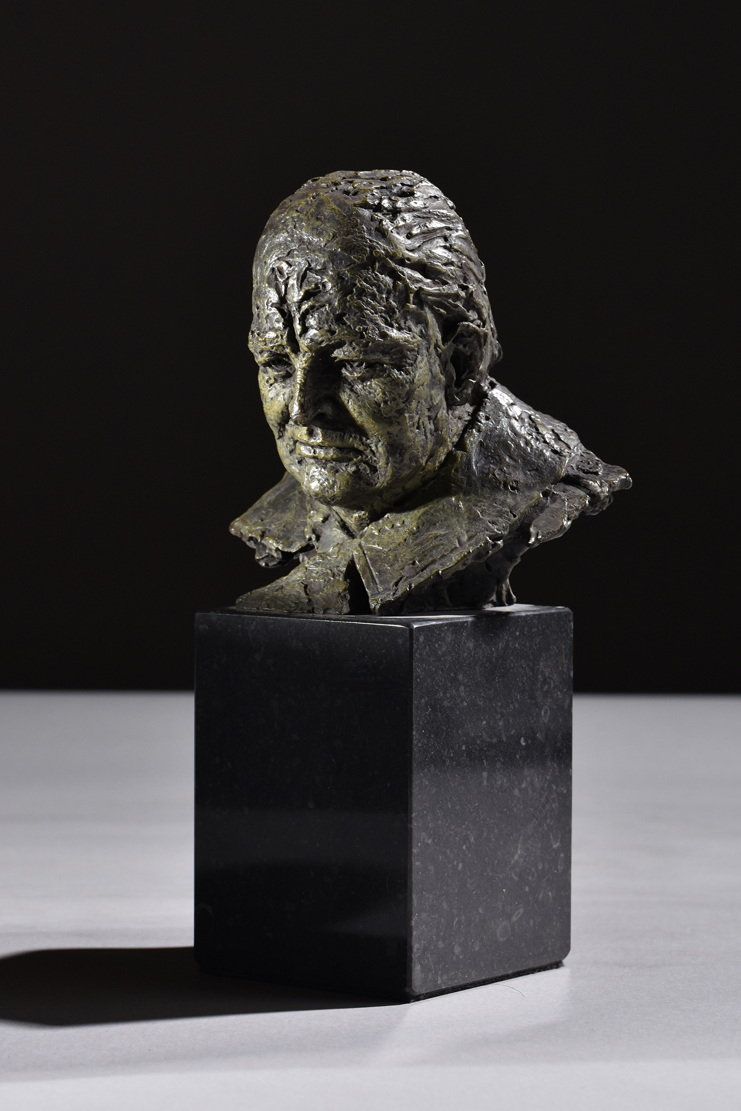 Winston Churchill bust Cold Cast Marble/bronze Figurine 