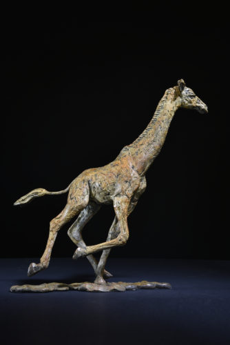 bronze giraffe sculpture