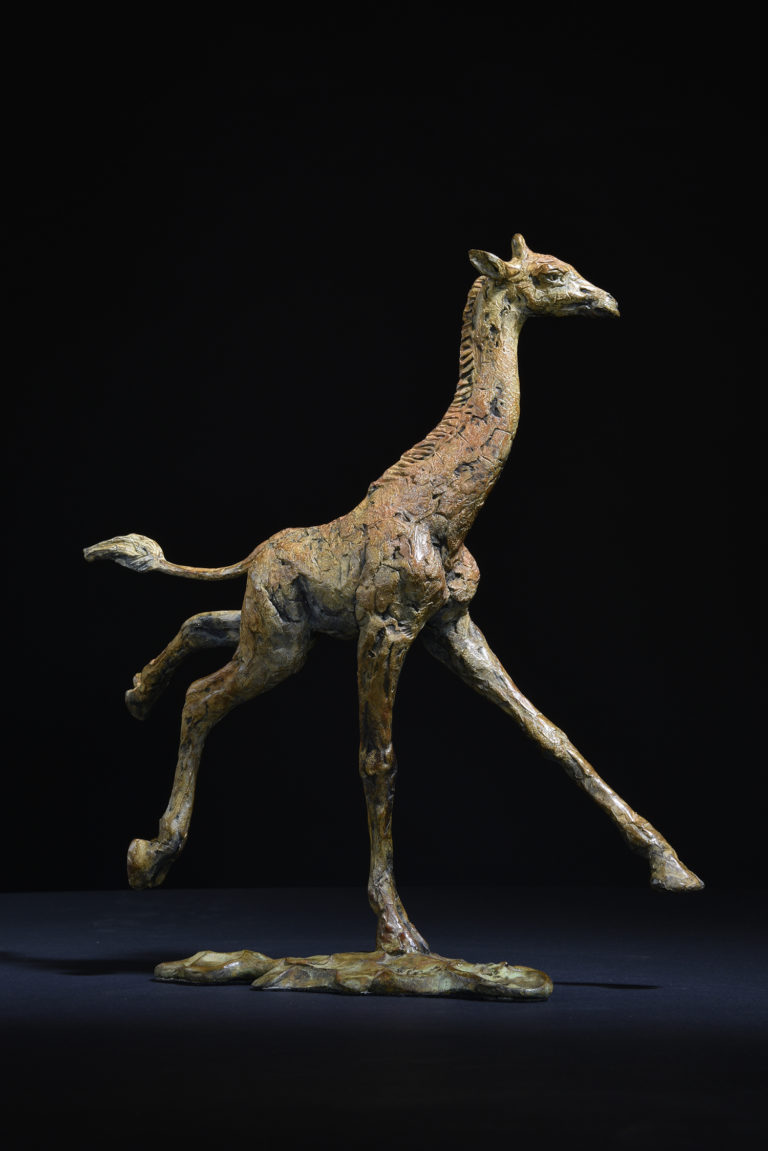 giraffe youngster sculpture