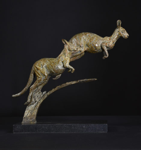 bronze sculpture of kangaroo by Mackie