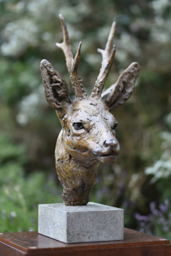 roe buck sculpture