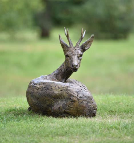 roe buck sculpture