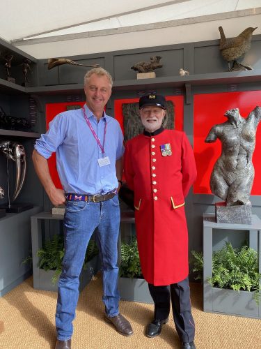 Hamish with beefeater at Chelsea