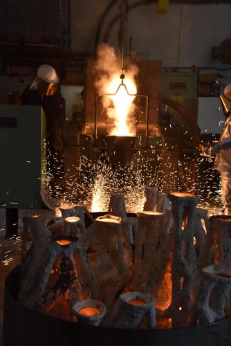 foundry pouring steel