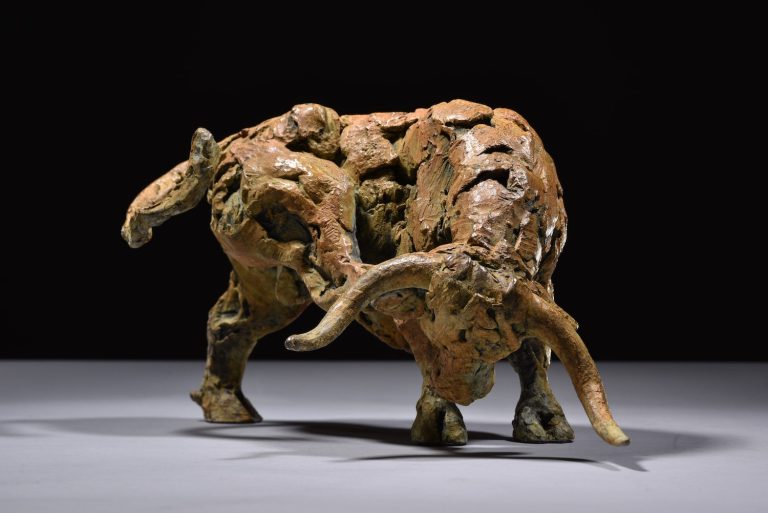 Highland Bull Cheek Itch sculpture