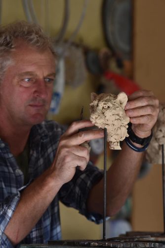 Hamish making cheetah head study