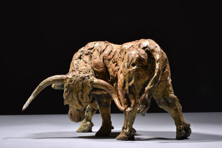 Bronze Highland Bull Foot Scratch
