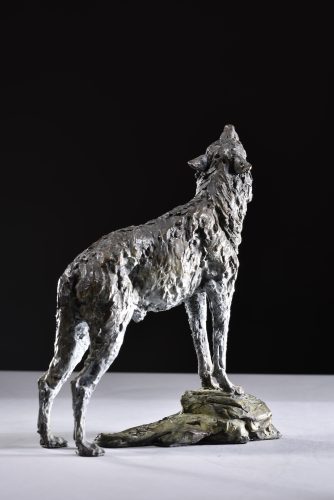 scaled sculpture of wolf