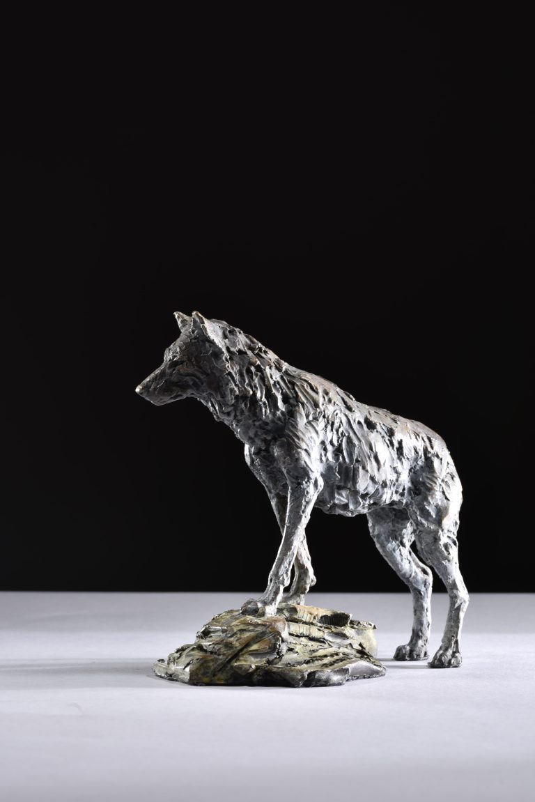 sculpture wolf female scaled