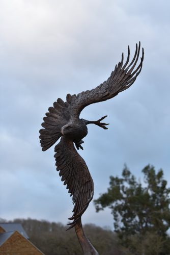 Bronze sculpture of American Bald Eagle