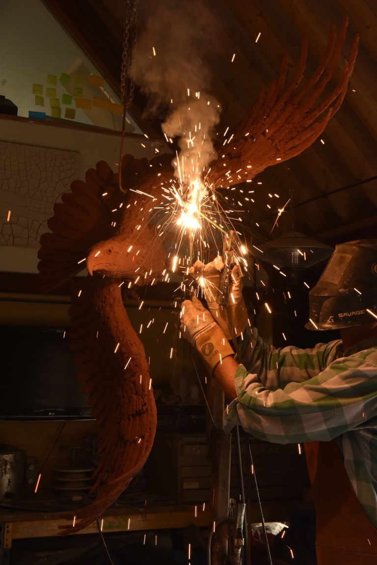 making bald eagle sculpture