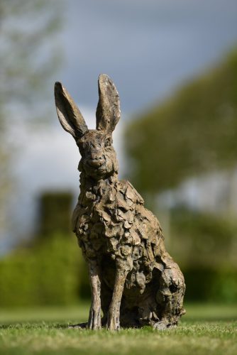 Mackie hare sitting bronze