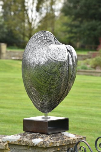 Mackie's stainless steel Quahog clam