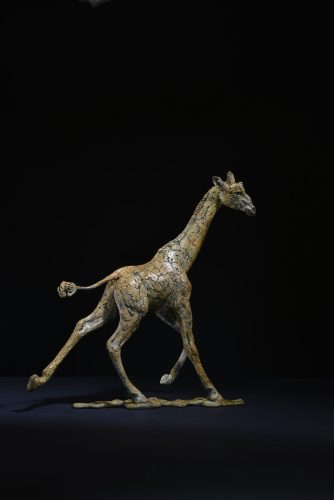 male giraffe sculpture